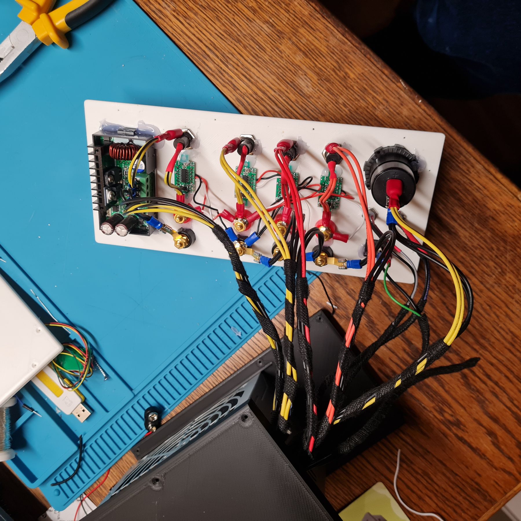 Labornetzgerät – ATX-Eigenbau Bild 10