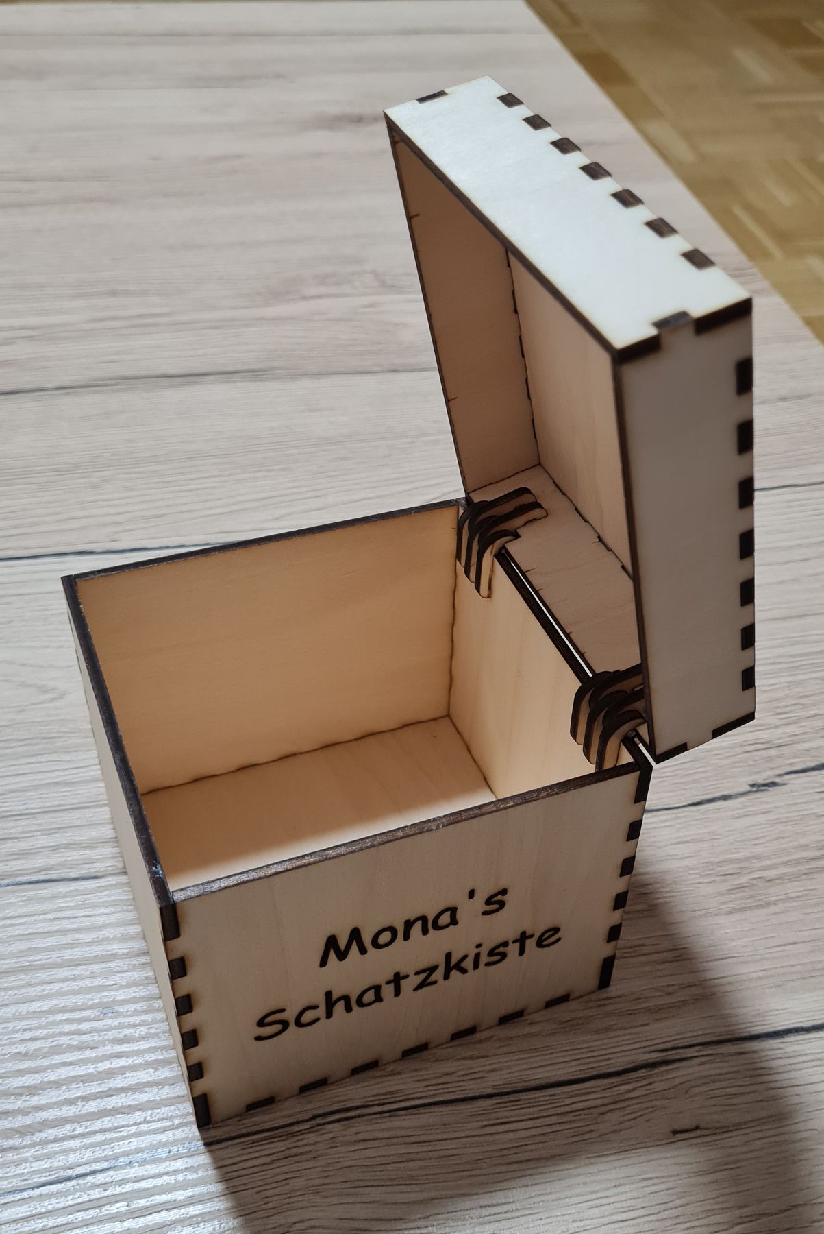 Mona’s Schatzkiste – Lasergravur & Lasercut Bild 3