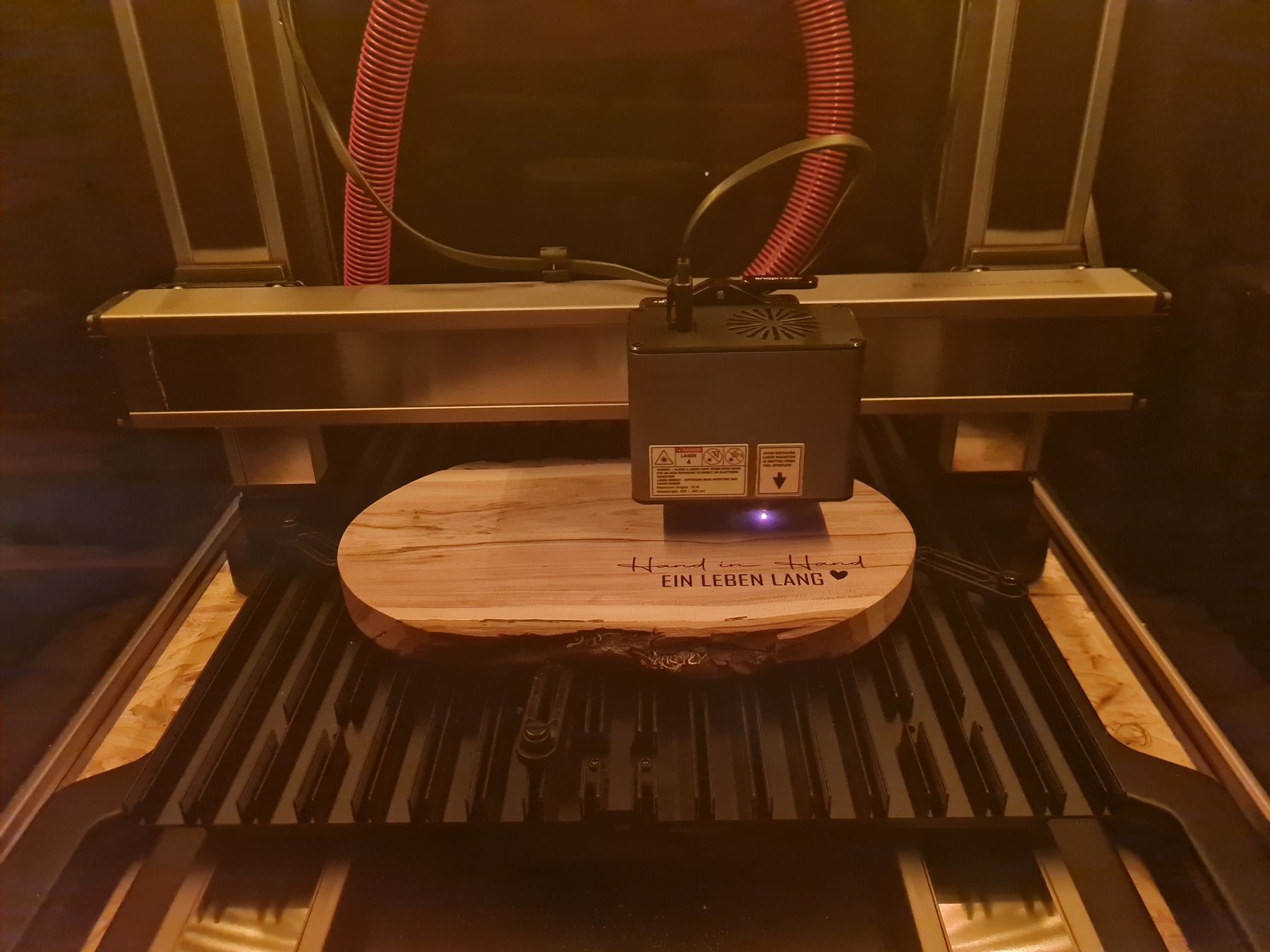 Hochzeits-Set: Ringkissen & Gäste-Anstecker Bild 1